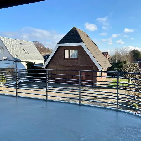 Haus Dwarsloeper, 4 *